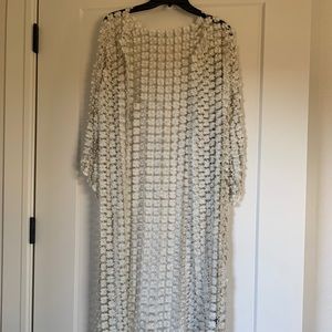NWT Flower Pearl Kimono